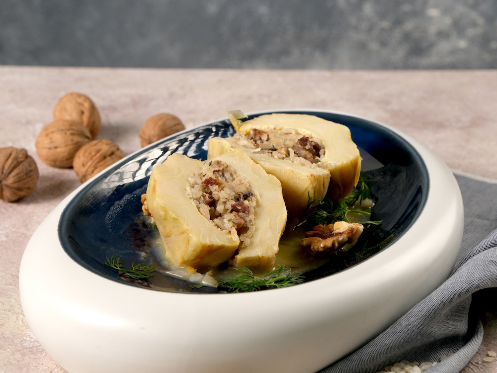 Kuzu Etli, Pirin&ccedil;li ve Cevizli Enginar Dolması Tarifi